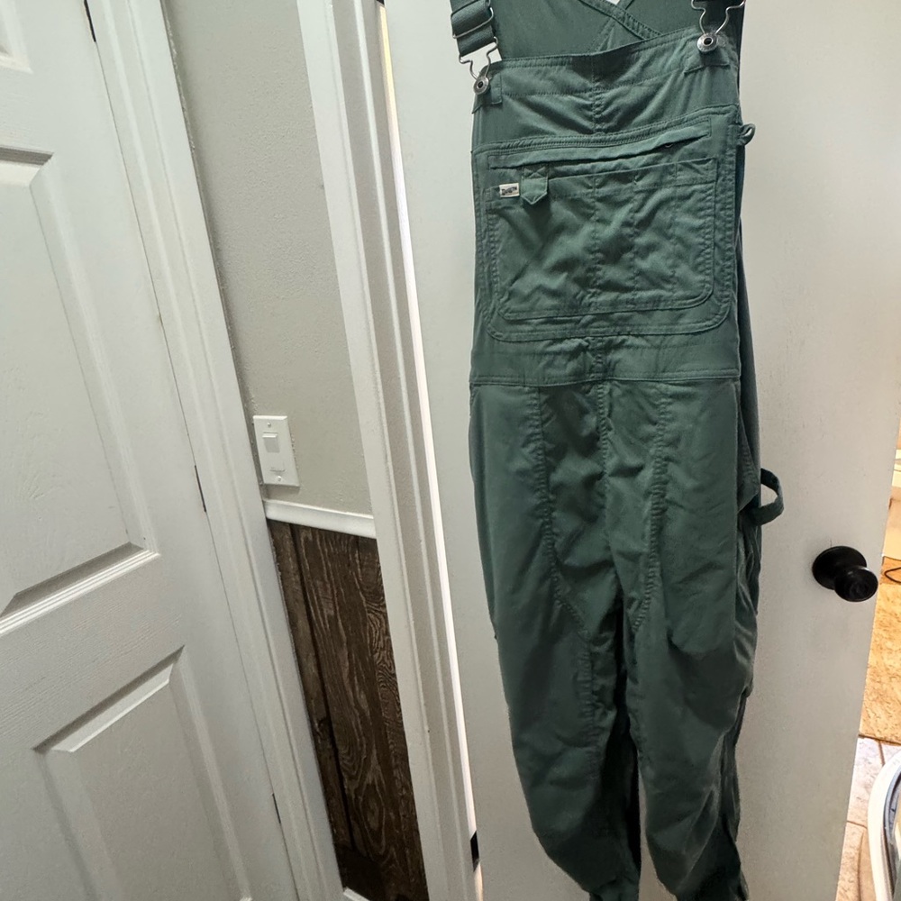 Duluth gardening Overalls